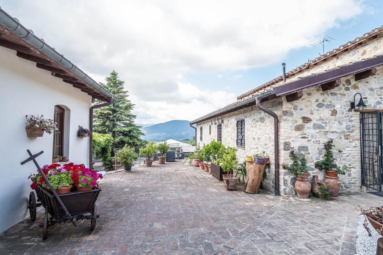 Agriturismo Goccia Di Luna أمبيرتيدي المظهر الخارجي الصورة